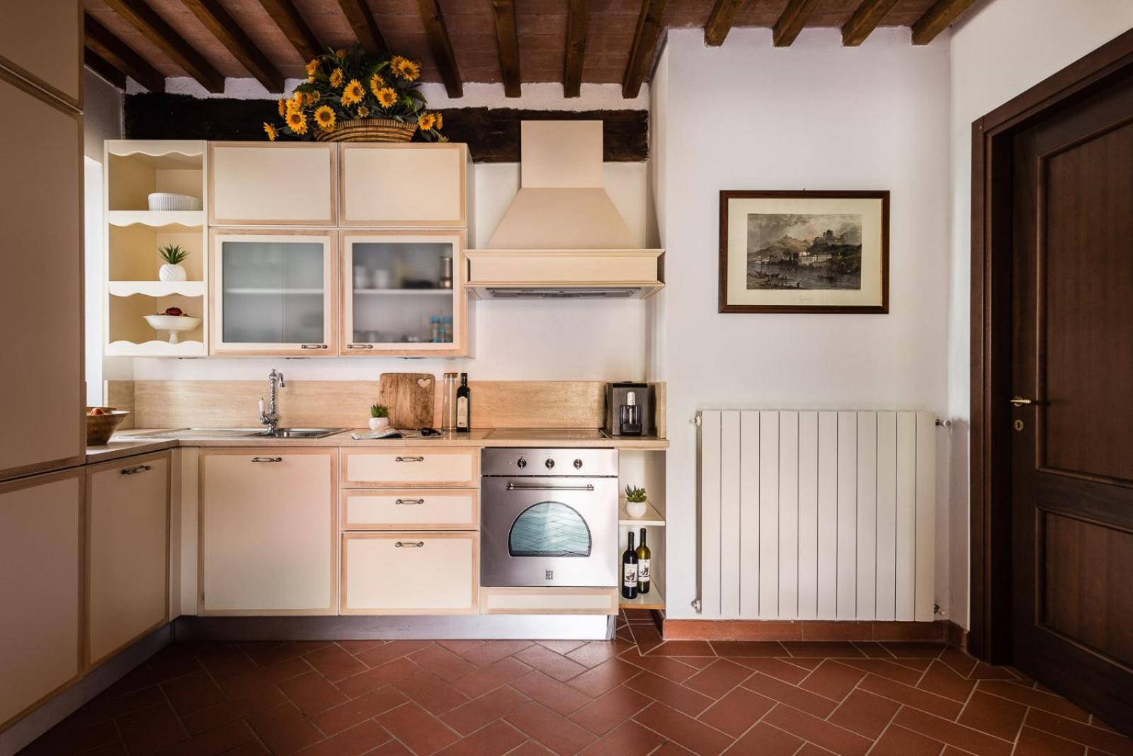 Tenuta Guinigi Antico Borgo Di Matraia - Exclusive Holidays Apartments & Pool Lucca Exterior photo