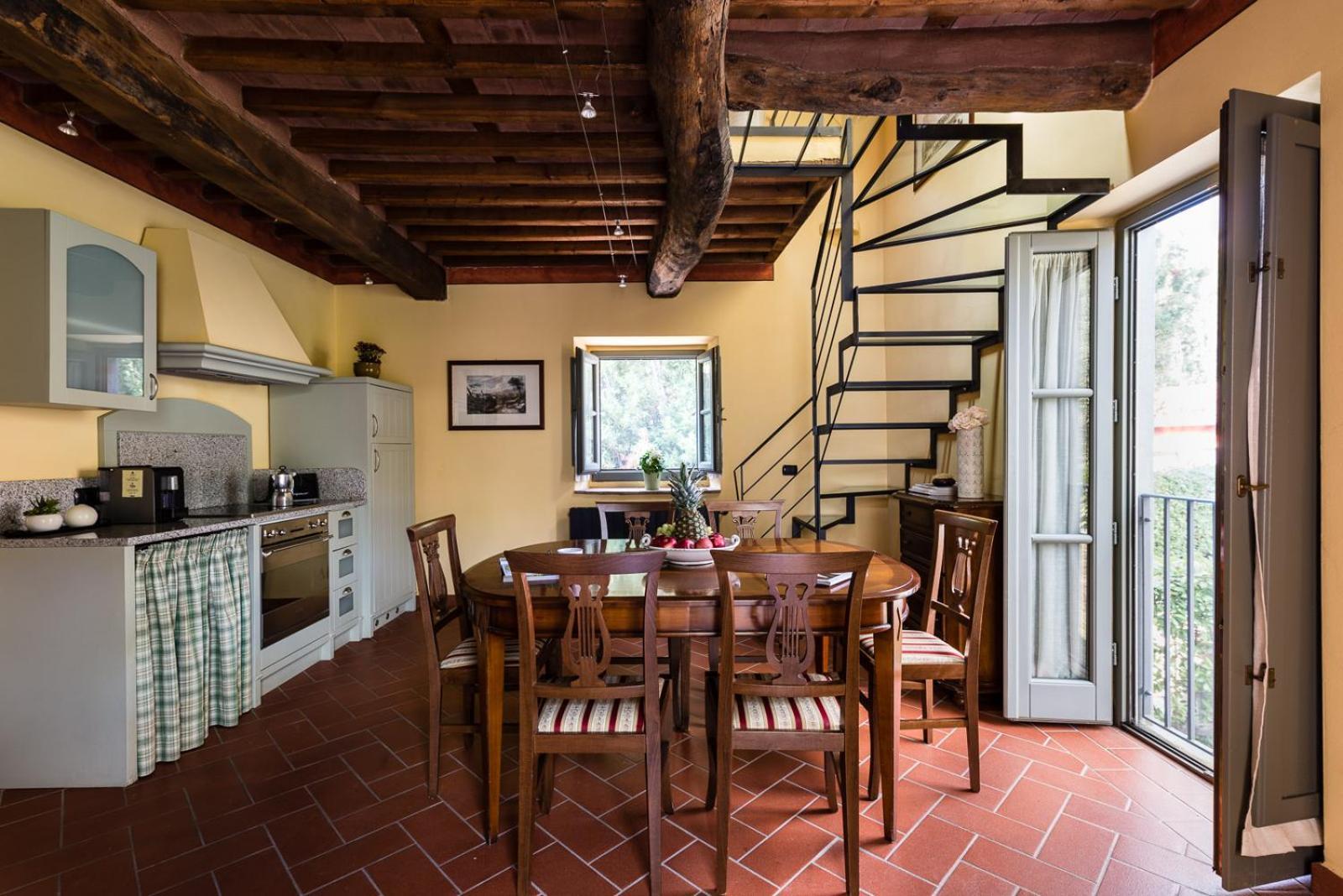 Tenuta Guinigi Antico Borgo Di Matraia - Exclusive Holidays Apartments & Pool Lucca Exterior photo